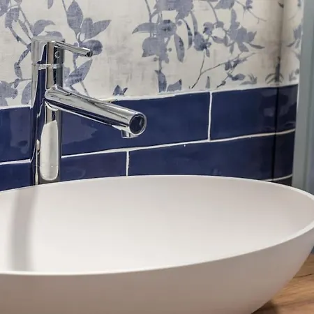 Piso Renovado Cerca Del Ayuntamiento Y Del Metro Appartement *