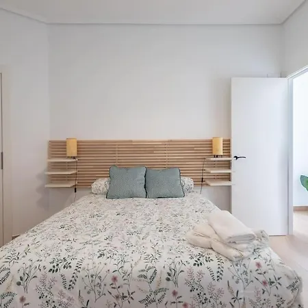 Appartement Piso Renovado Cerca Del Ayuntamiento Y Del Metro *