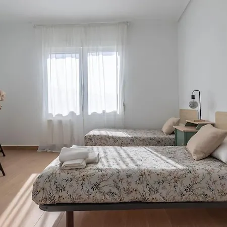 Piso Renovado Cerca Del Ayuntamiento Y Del Metro