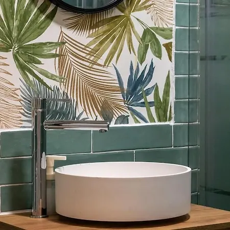 Piso Renovado Cerca Del Ayuntamiento Y Del Metro Apartmán