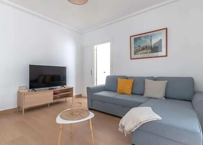 Appartement Piso Renovado Cerca Del Ayuntamiento Y Del Metro *